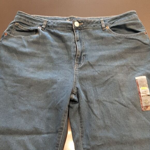 NOBO High Rise Mom Jean - Picture 2 of 11